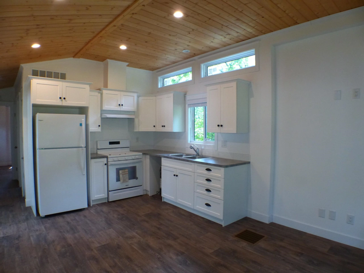 Kitchen Photo of 1 28605 Trans Canada Highway, Hope, BC