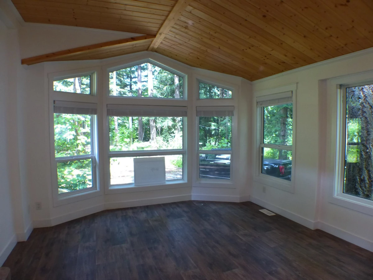 Living Room Photo of 1 28605 Trans Canada Highway, Hope, BC