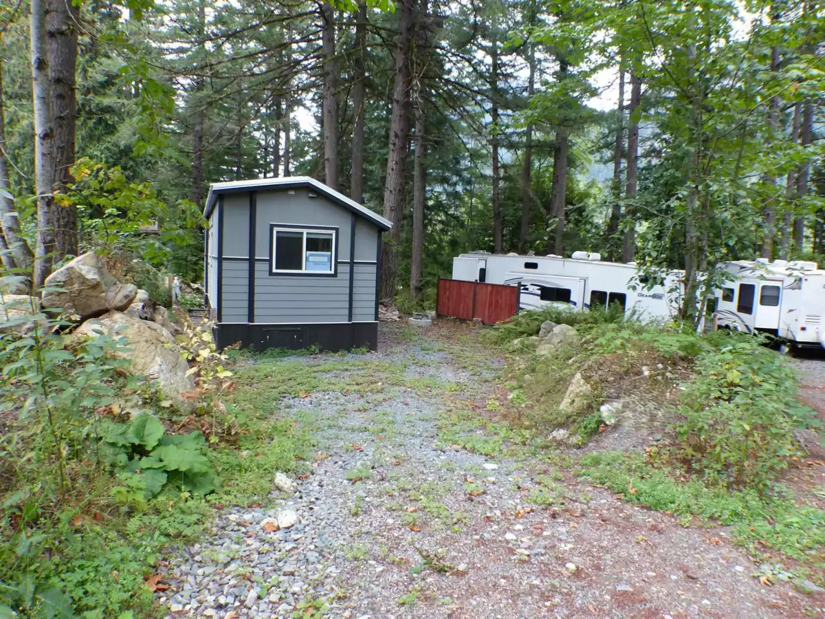Primary Bedroom Photo of 1 28605 Trans Canada Highway, Hope, BC