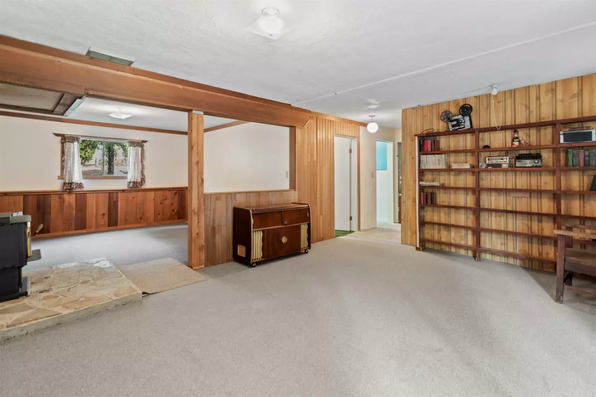 Garage Interior Photo of 1067 Fircrest Road, Gibsons, BC