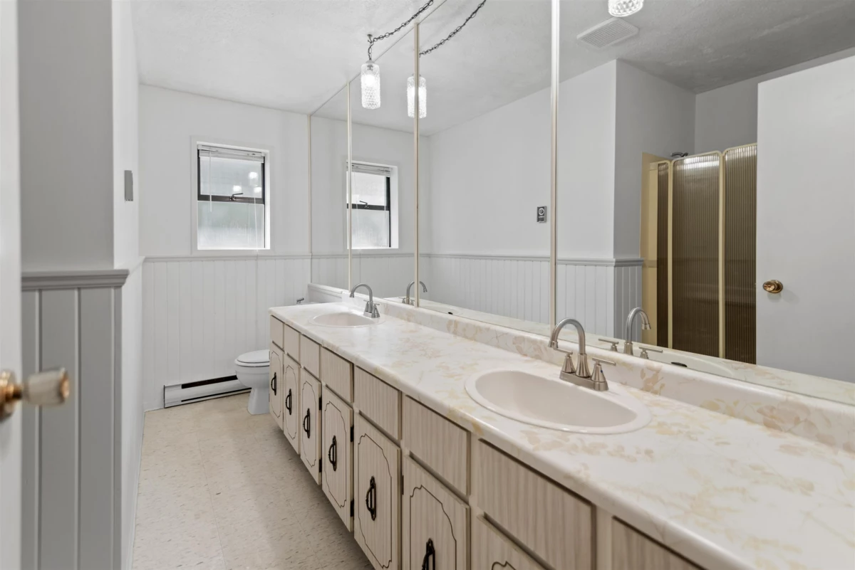 Guest Bathroom Photo of 1067 Fircrest Road, Gibsons, BC