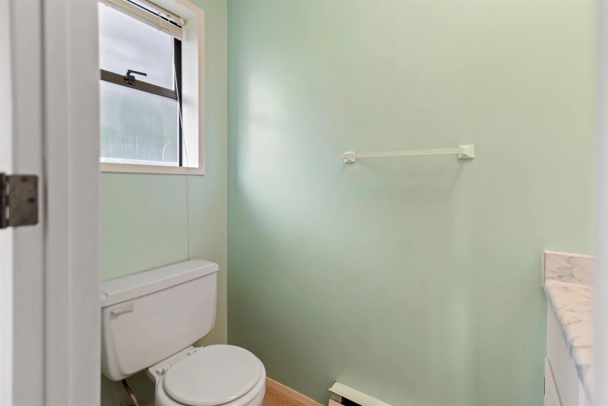 Hallway Photo of 1067 Fircrest Road, Gibsons, BC