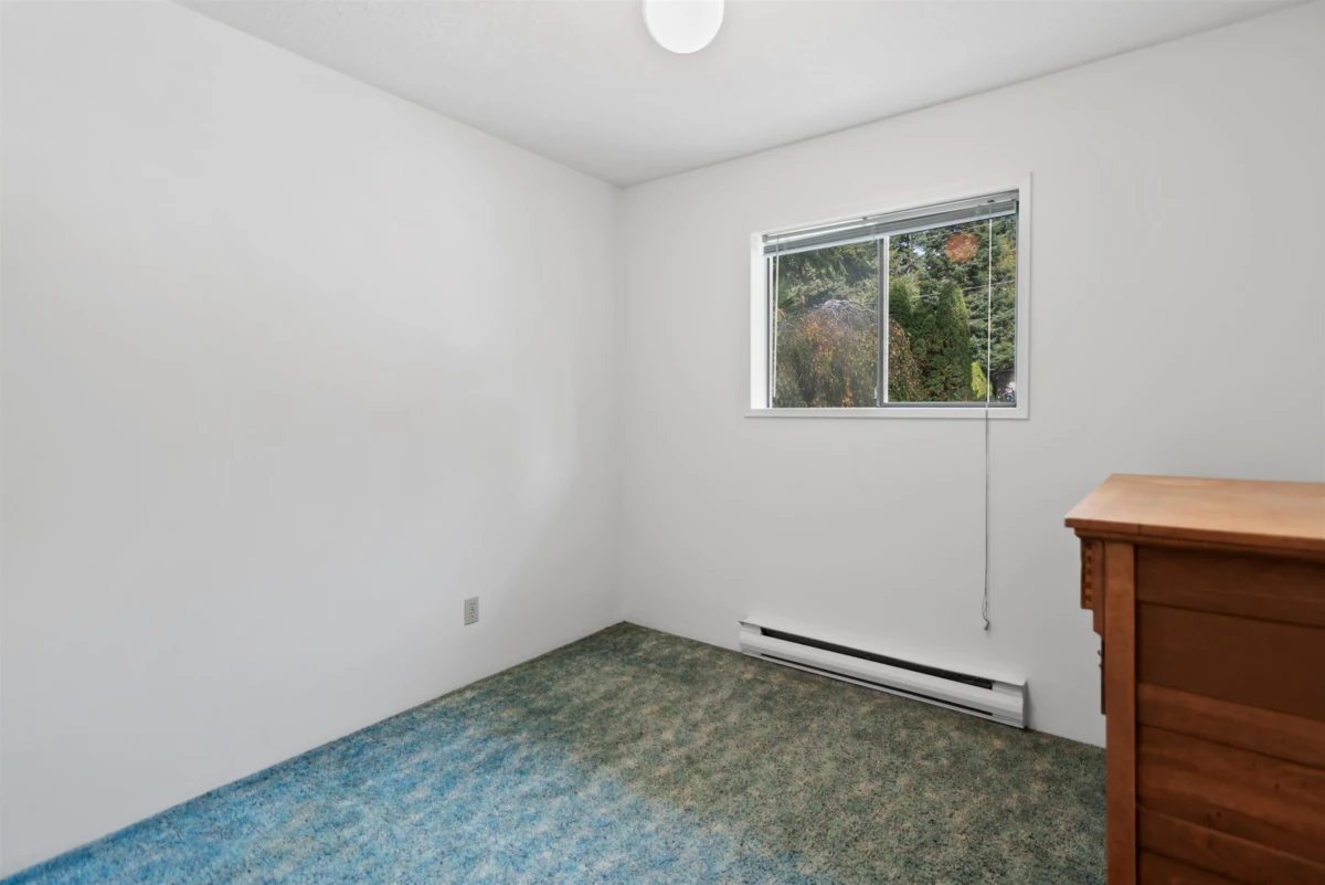 Office / Den Photo of 1067 Fircrest Road, Gibsons, BC
