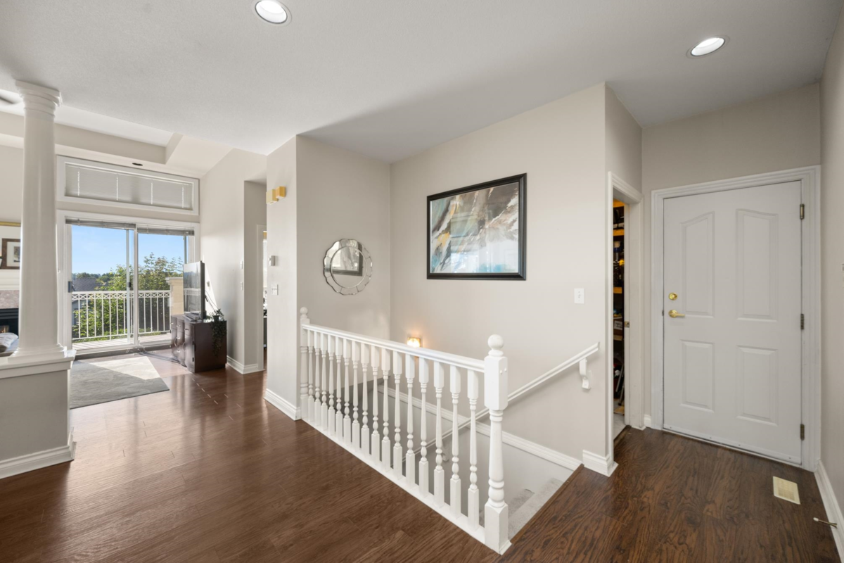 Entry Foyer Photo of 39 31450 Spur Avenue, Abbotsford, BC