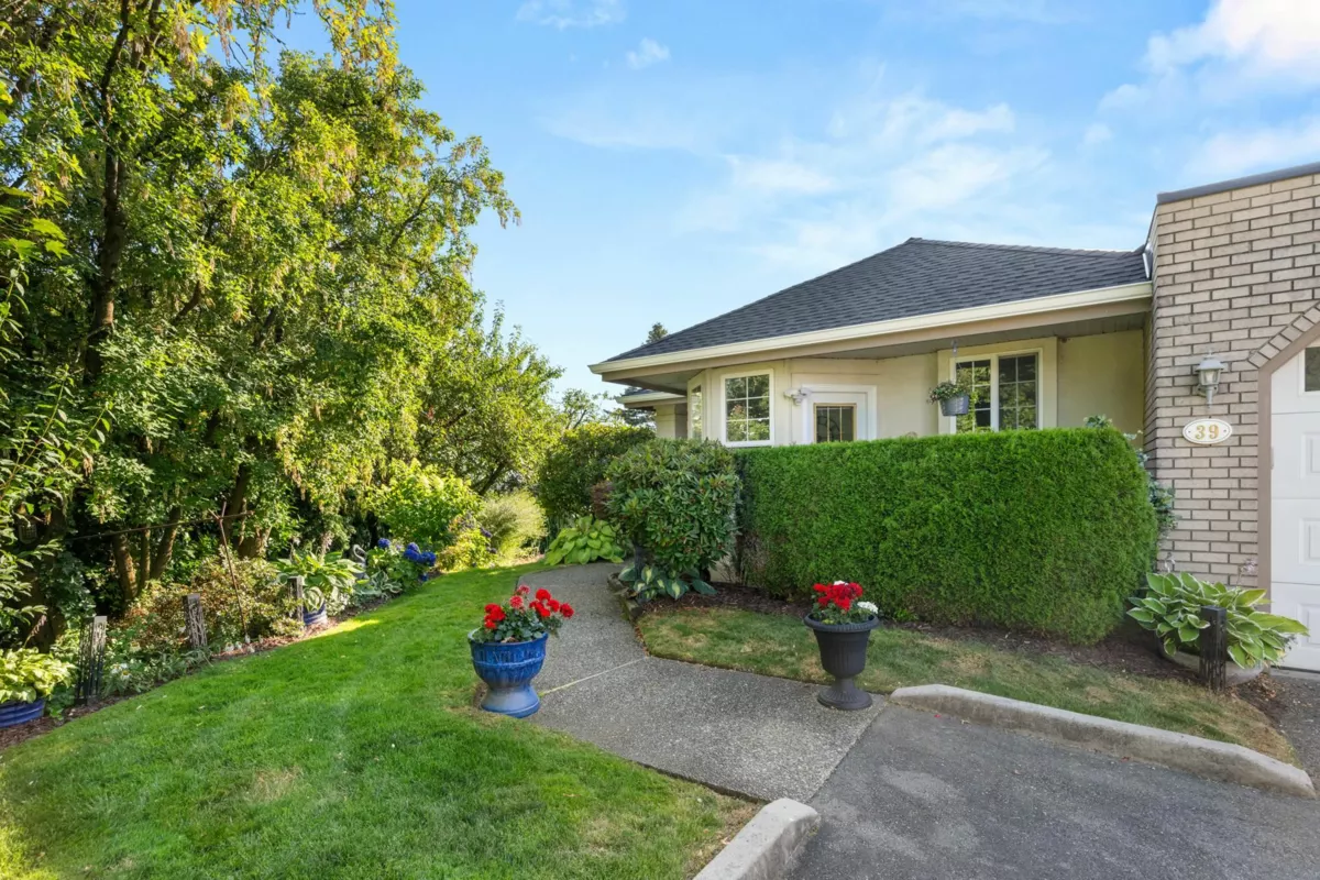 Family Room Photo of 39 31450 Spur Avenue, Abbotsford, BC
