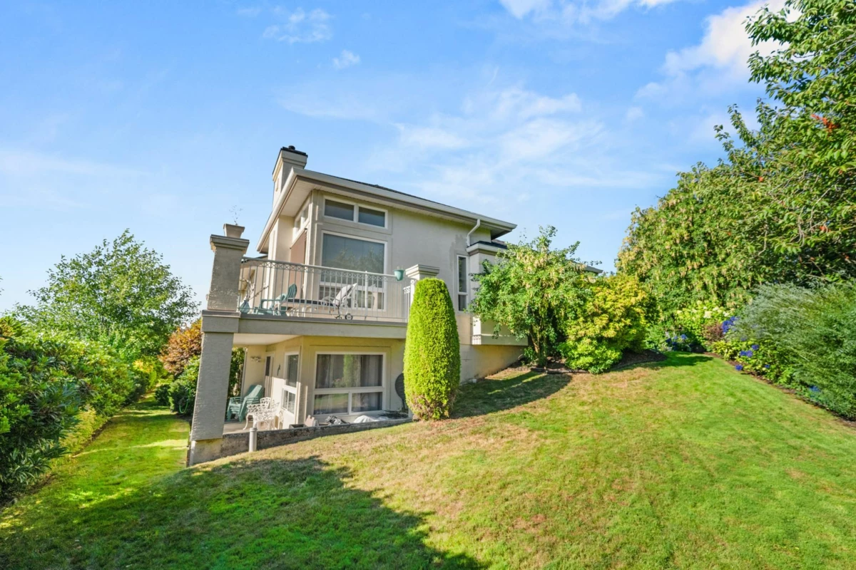 Swimming Pool Photo of 39 31450 Spur Avenue, Abbotsford, BC
