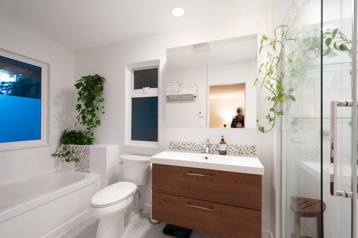 Basement Recreation Room Photo of 1 181 Ravine Drive, Port Moody, BC