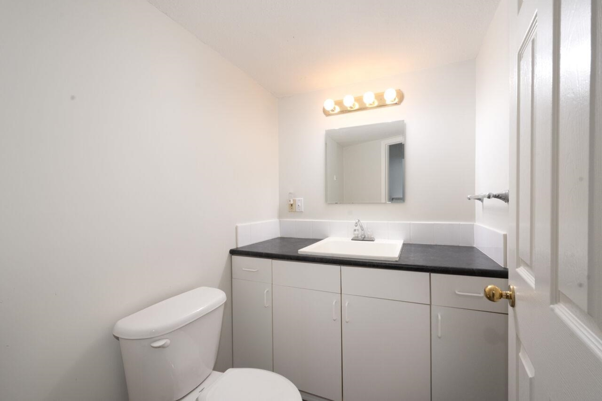 Front Yard Photo of 1 181 Ravine Drive, Port Moody, BC