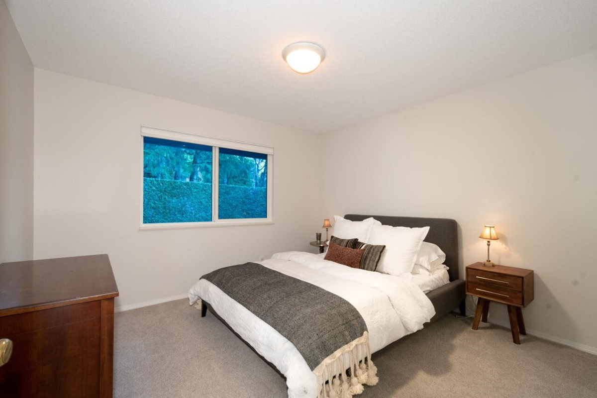 Hallway Photo of 1 181 Ravine Drive, Port Moody, BC