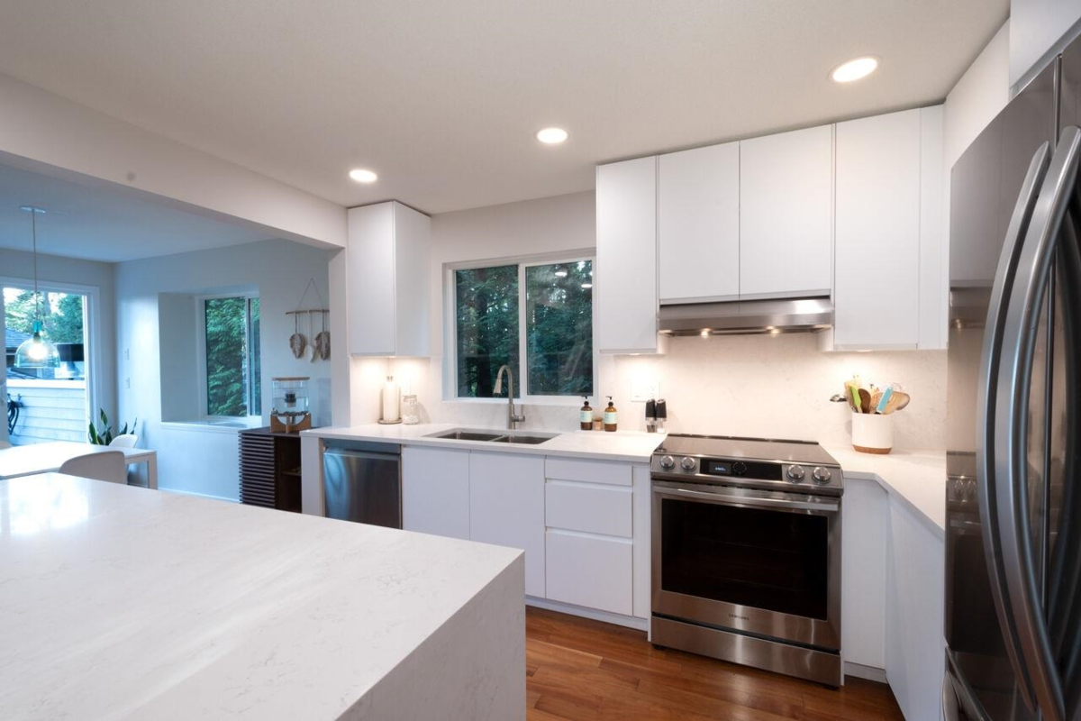 Primary Bathroom Photo of 1 181 Ravine Drive, Port Moody, BC