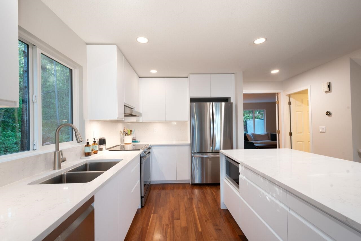 Walk-In Closet Photo of 1 181 Ravine Drive, Port Moody, BC