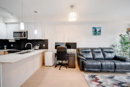 104 6438 195a Street, Surrey, BC, Surrey — Apartment/Condo for sale