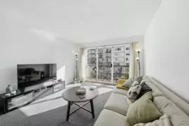 305 428 Agnes Street, New Westminster, BC