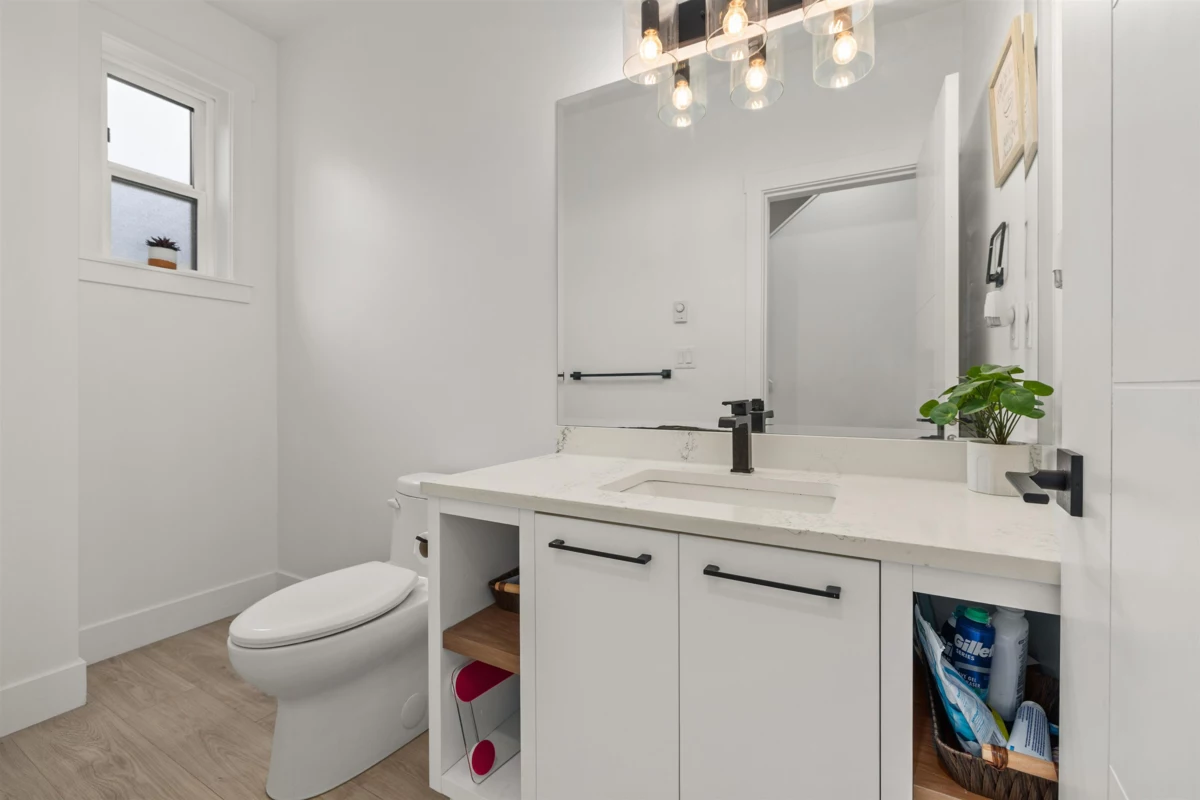 Kitchen Island Photo of 34 12018 237 Street, Maple Ridge, BC