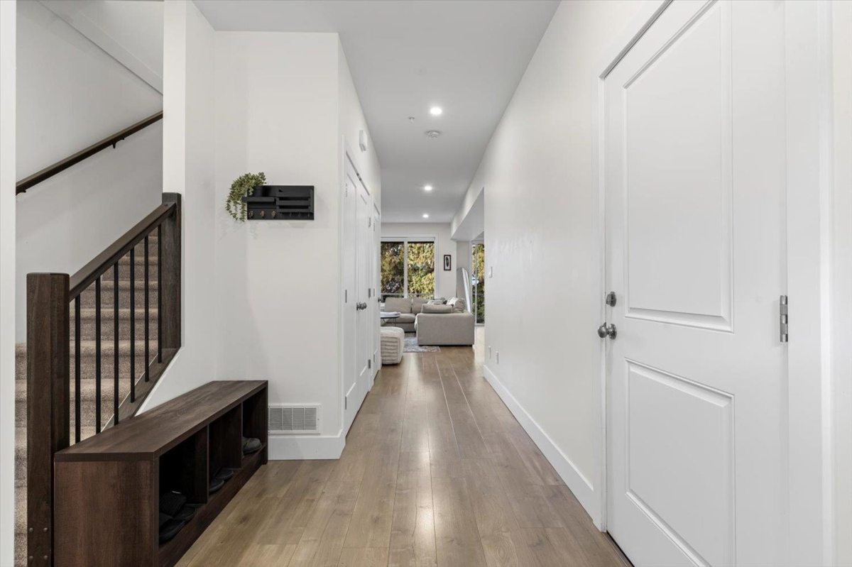 Living Room Photo of 22 47203 Vista Place, Chilliwack, BC