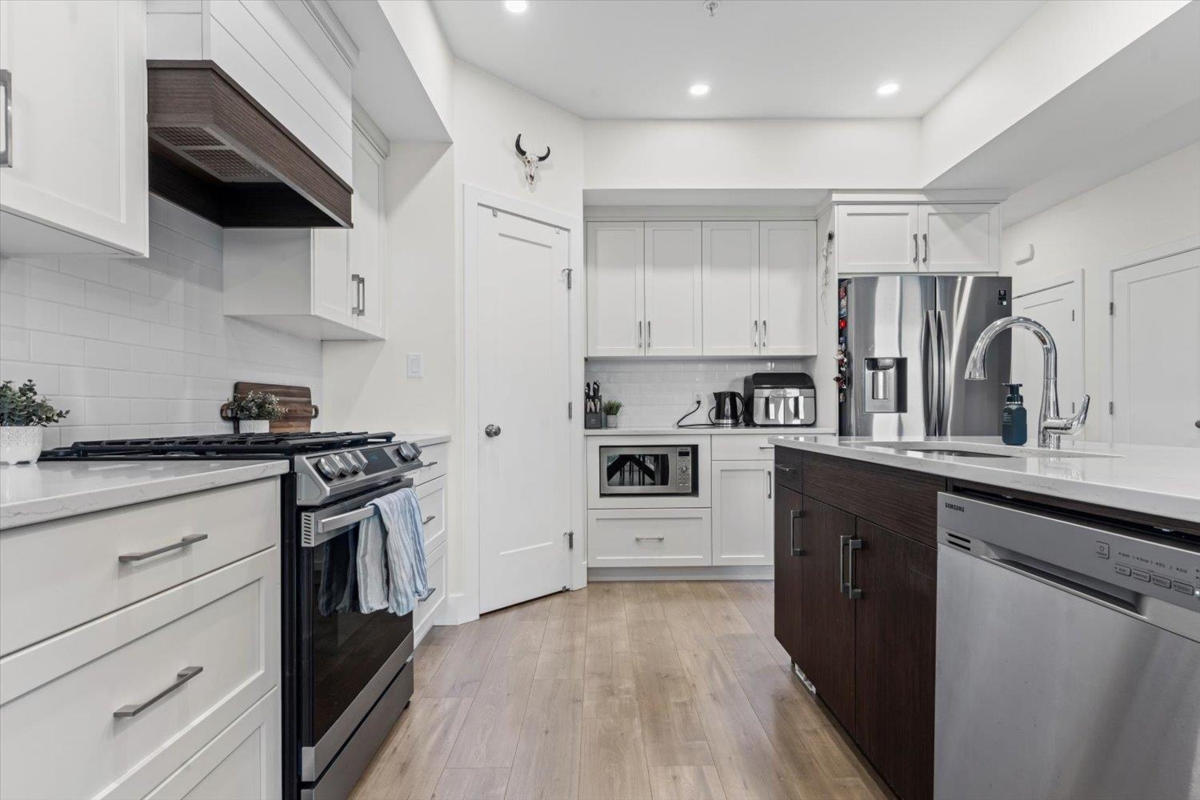 Primary Bathroom Photo of 22 47203 Vista Place, Chilliwack, BC