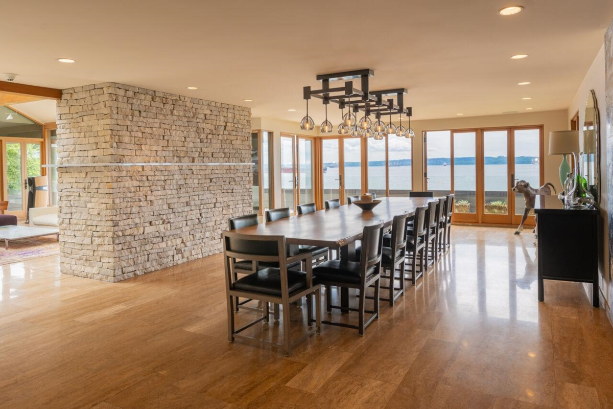 Primary Bathroom Photo of 4036 Marine Drive, West Vancouver, BC