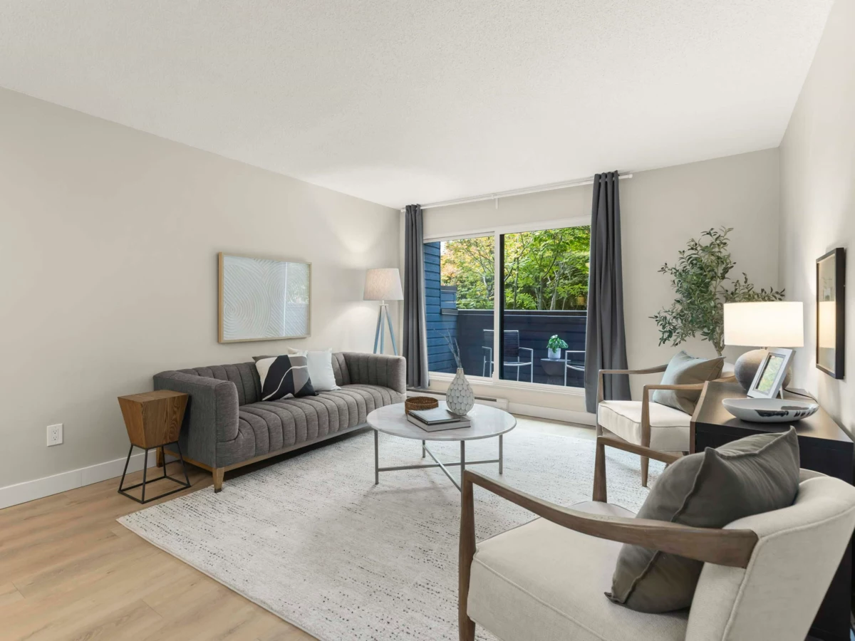 Dining Area Photo of 216 1990 W 6th Avenue, Vancouver, BC