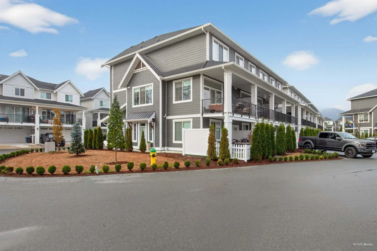 Front Yard Photo of 17 8200 Foxfern Road, Chilliwack, BC