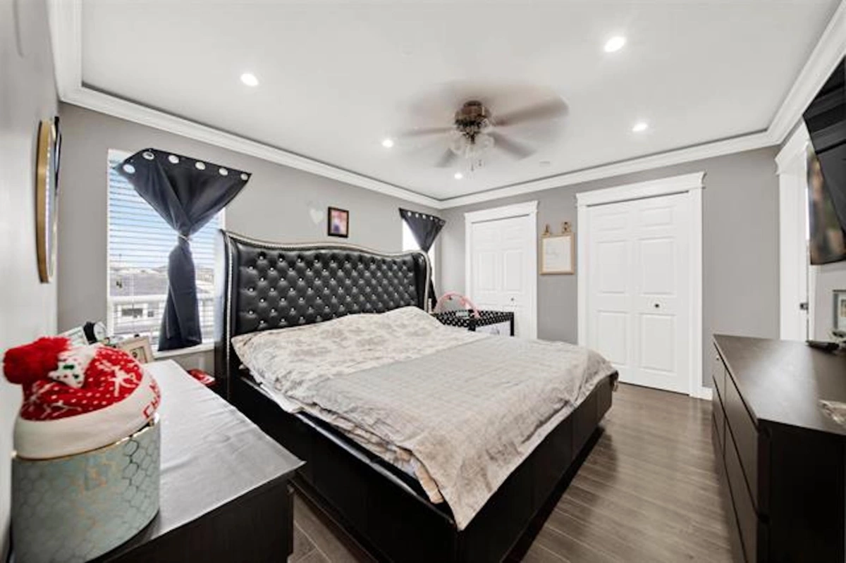 Powder Room Photo of 7478 123 Street, Surrey, BC