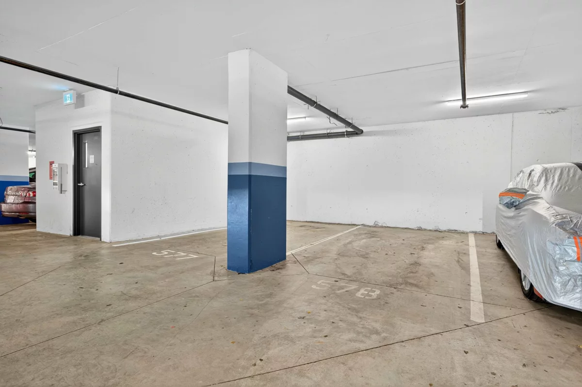 Mudroom Photo of 1804 308 Morrissey Road, Port Moody, BC