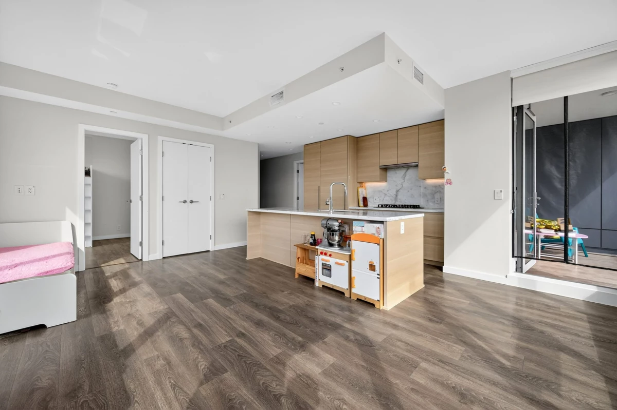 Walk-In Closet Photo of 1804 308 Morrissey Road, Port Moody, BC