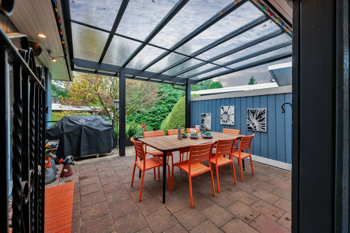 Family Room Photo of 3669 Edgemont Boulevard, North Vancouver, BC