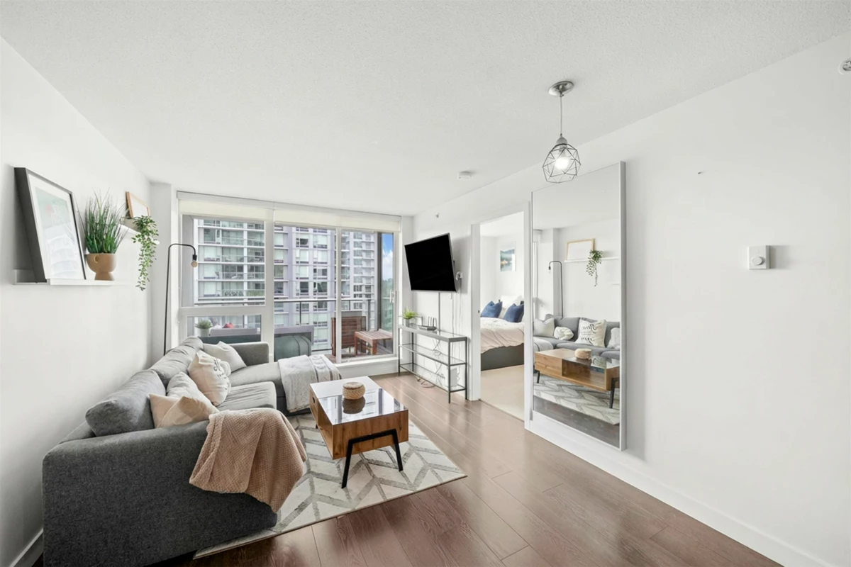 Breakfast Nook Photo of 1901 13696 100 Avenue, Surrey, BC