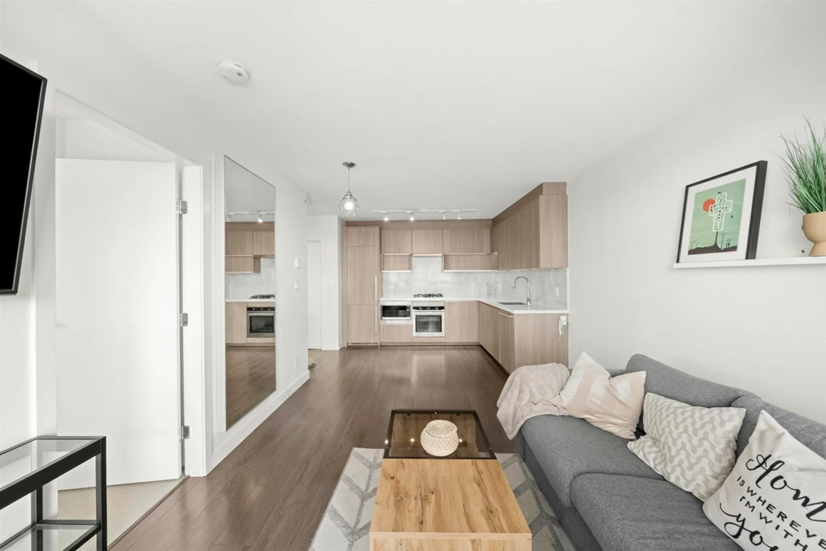 Dining Area Photo of 1901 13696 100 Avenue, Surrey, BC