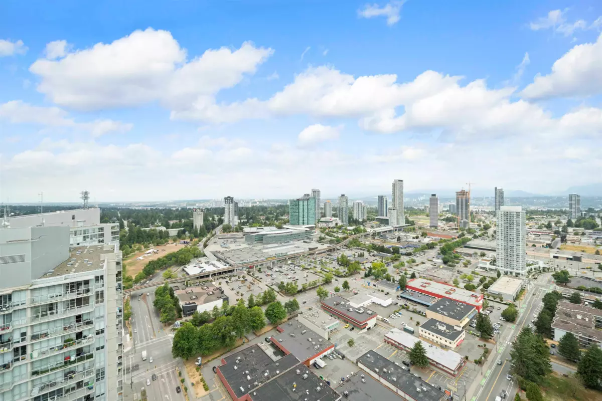 Garden / Landscaping Photo of 1901 13696 100 Avenue, Surrey, BC