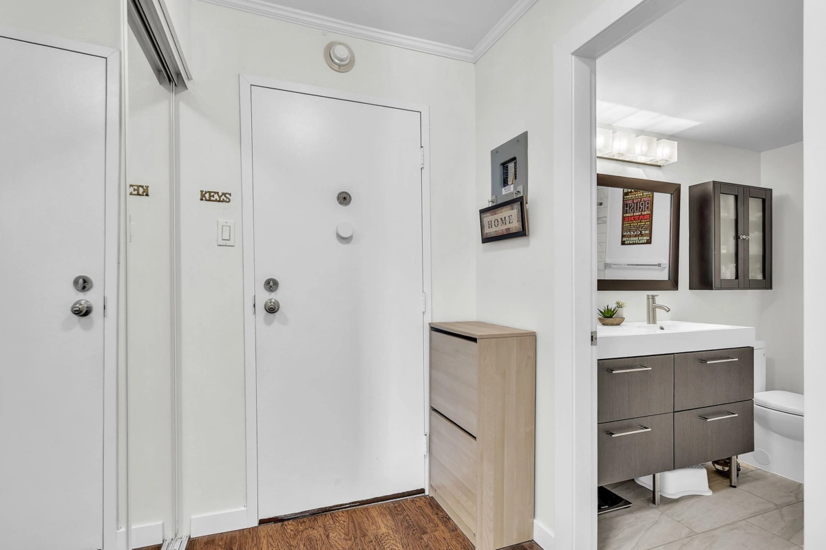 Bedroom 4 Photo of 1606 9280 Salish Court, Burnaby, BC