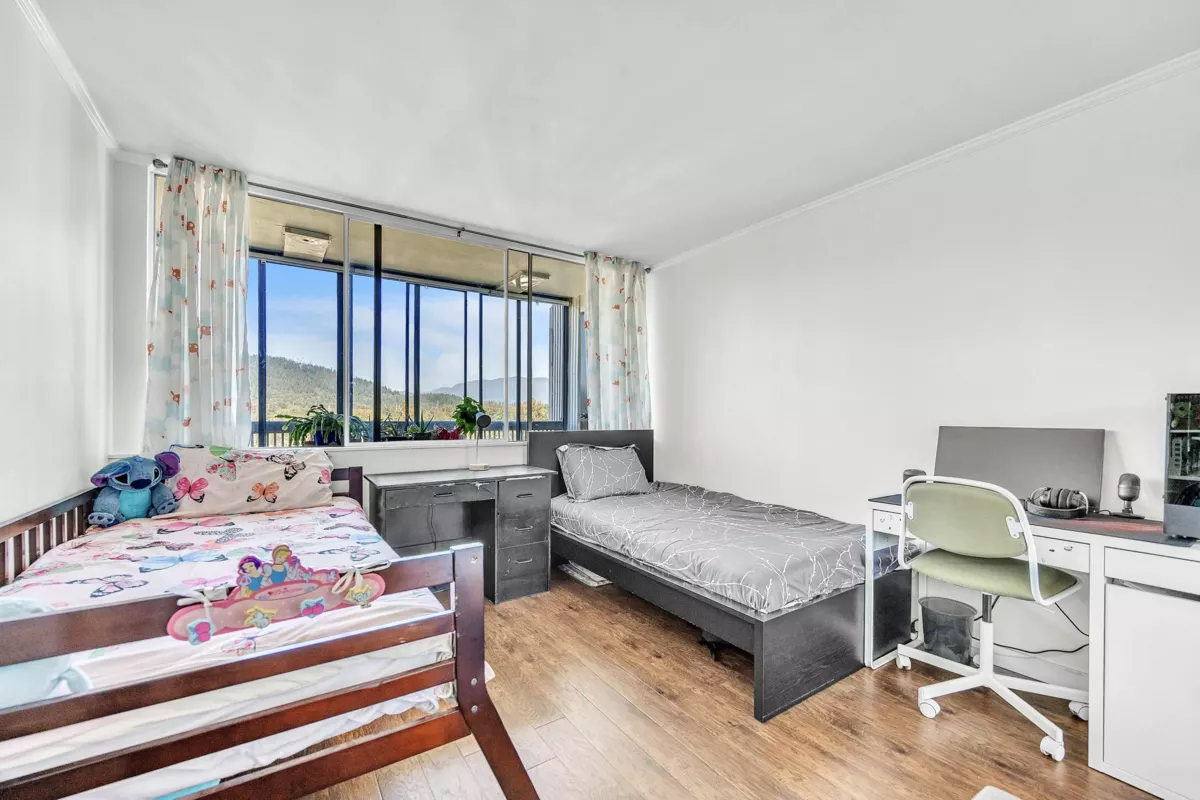 Entry Foyer Photo of 1606 9280 Salish Court, Burnaby, BC