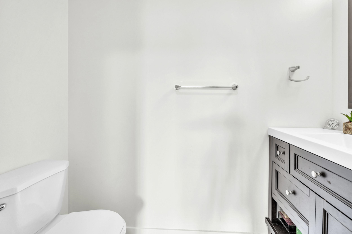 Mudroom Photo of 1606 9280 Salish Court, Burnaby, BC