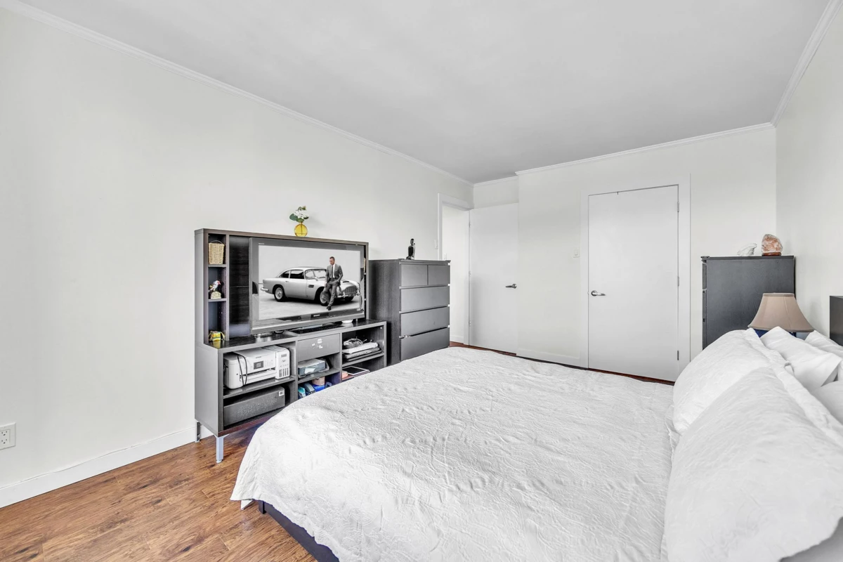 Office / Den Photo of 1606 9280 Salish Court, Burnaby, BC