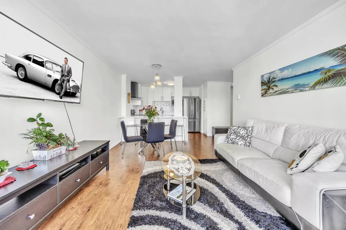 Pantry Photo of 1606 9280 Salish Court, Burnaby, BC