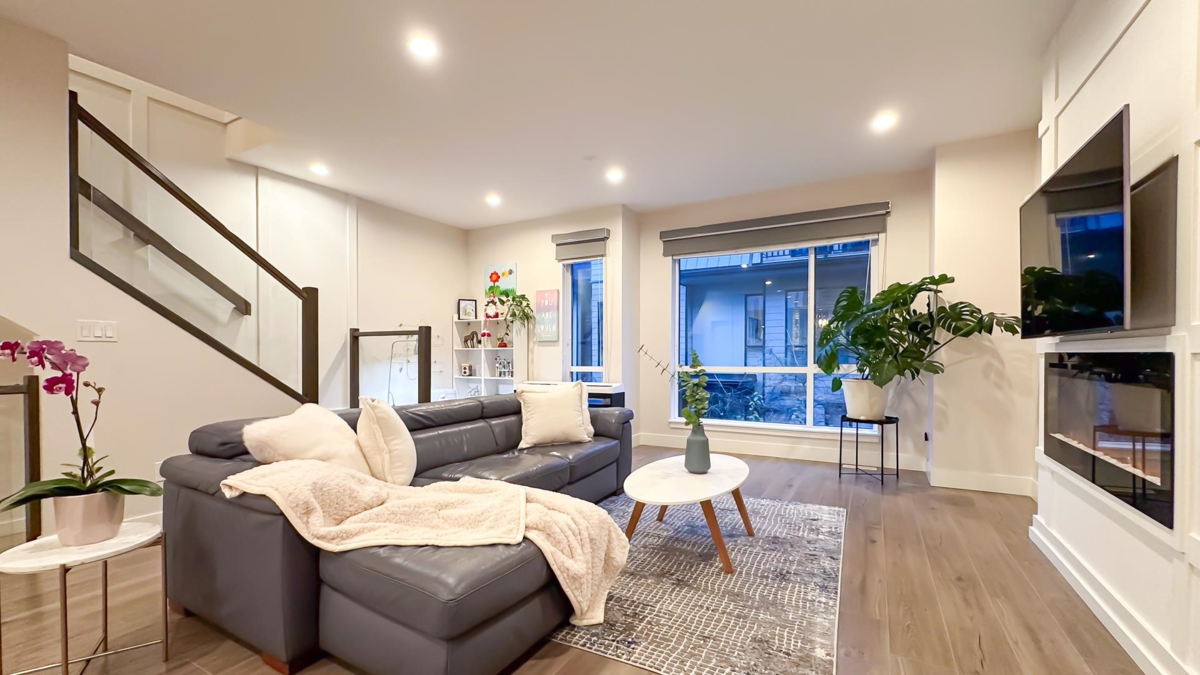 Living Room Photo of 50 15688 28 Avenue, Surrey, BC