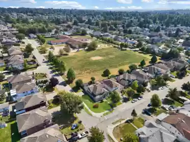 9086 137a Street, Surrey, BC, Surrey — Single Family Residence for sale