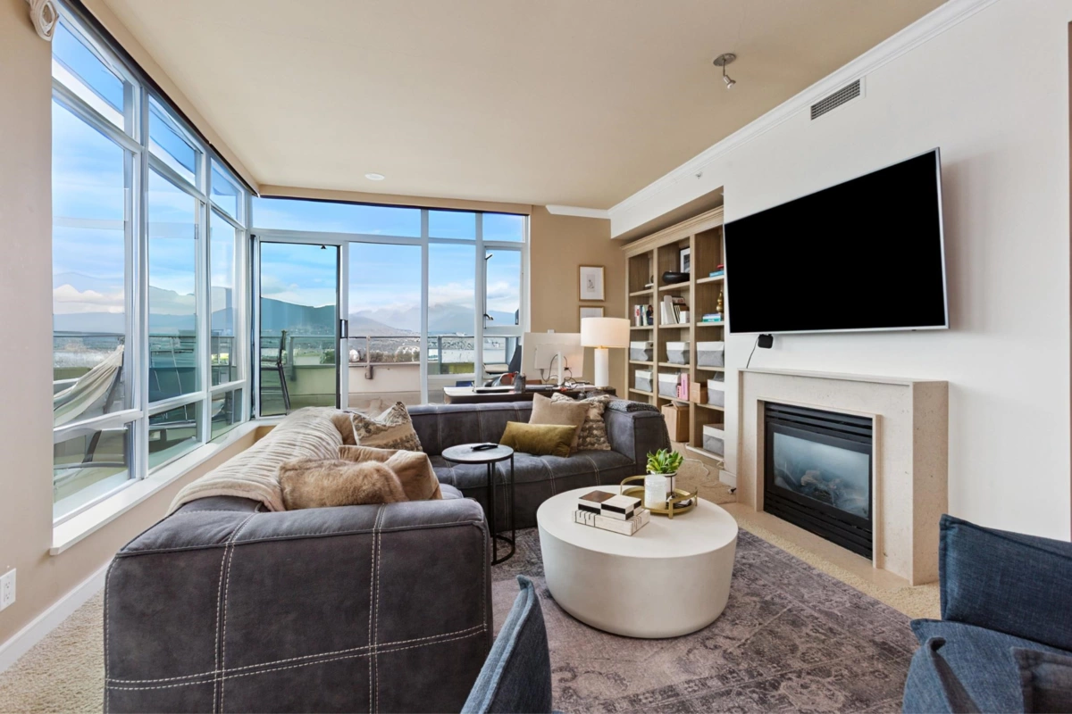 Kitchen Island Photo of PH2501 1616 Bayshore Drive, Vancouver, BC