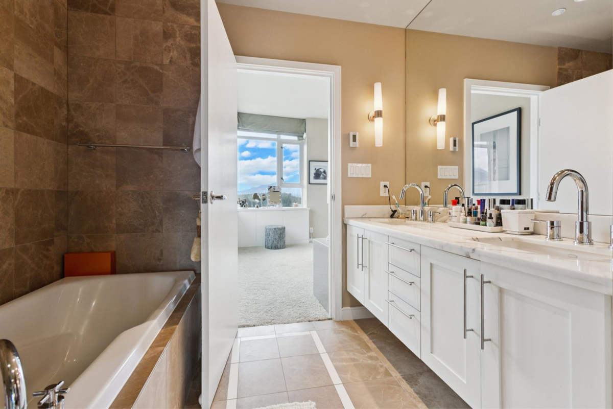 Powder Room Photo of PH2501 1616 Bayshore Drive, Vancouver, BC