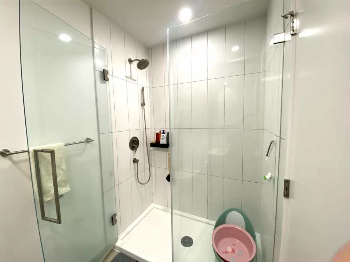 Bedroom 3 Photo of 422 3596 Malsum Drive, North Vancouver, BC