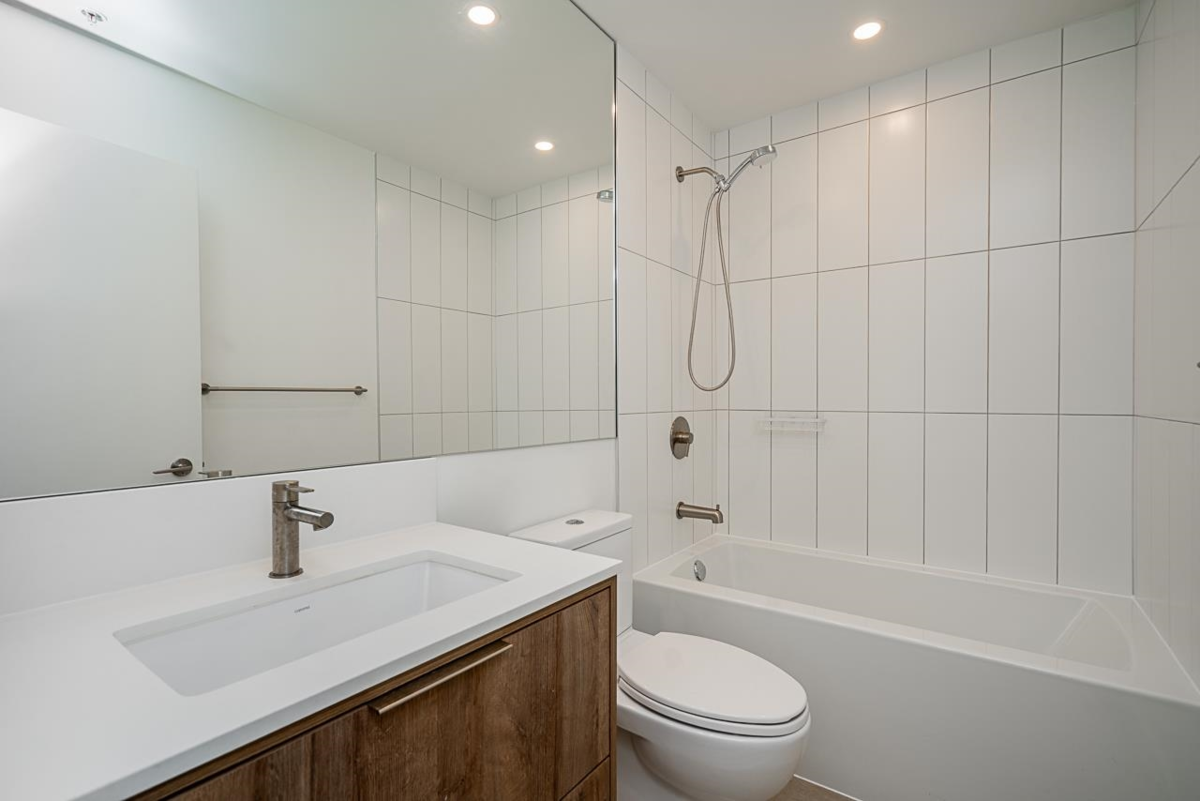 Guest Bathroom Photo of 422 3596 Malsum Drive, North Vancouver, BC