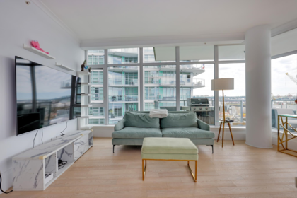501 185 Victory Ship Way, North Vancouver, BC, North Vancouver — Apartment/Condo for sale