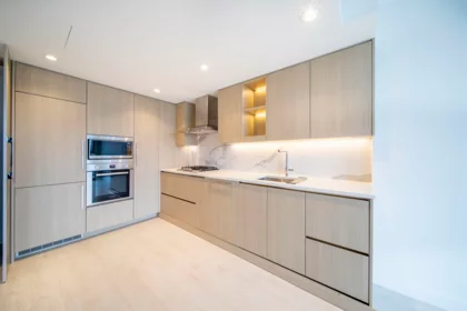 2301 9887 Whalley Boulevard, Surrey, BC, Surrey — Apartment/Condo for sale