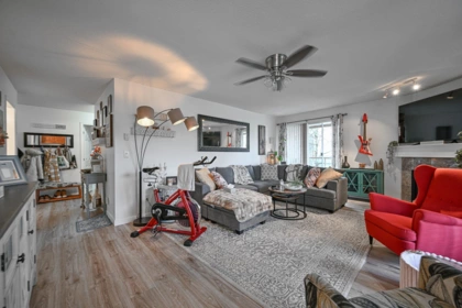 204 14998 101a Avenue, Surrey, BC, Surrey — Apartment/Condo for sale