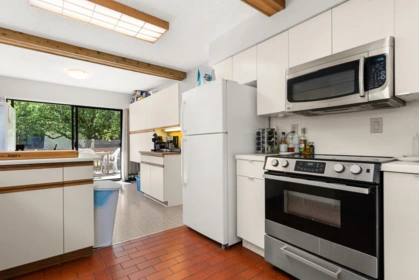 Breakfast Nook Photo of 4316 W 2nd Avenue, Vancouver, BC