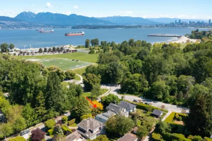 4316 W 2nd Avenue, Vancouver, BC