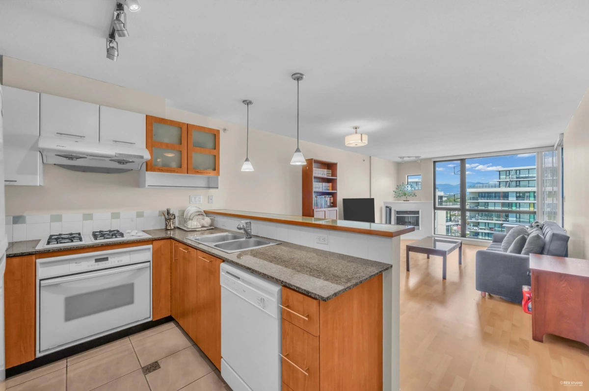 Dining Area Photo of 1708 7831 Westminster Highway, Richmond, BC