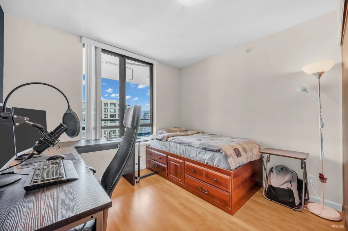 Kitchen Photo of 1708 7831 Westminster Highway, Richmond, BC