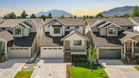 7147 Elwood Drive, Chilliwack, BC, Chilliwack — Single Family Residence for sale