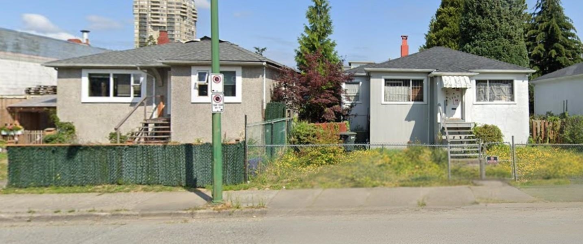 Walk-In Closet Photo of 5277 Imperial Street, Burnaby, BC
